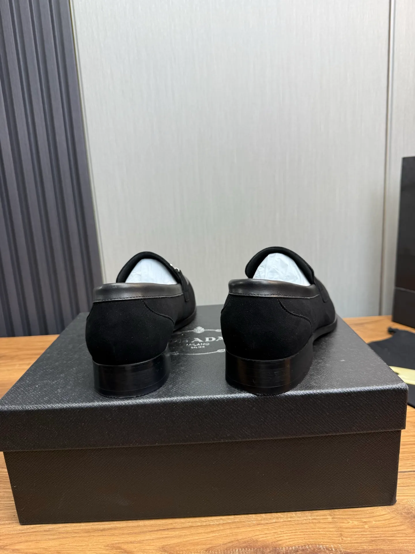 Factory price 520💰 Dolce&G .DG men's loafers👞 Classic and fashionable style, embellished with personalized DG logo. Imported cowhide, open-edge beaded cowhide, cowhide lining, original non-slip and wear-resistant outsole Size: 39-44 (customized at 38.45)